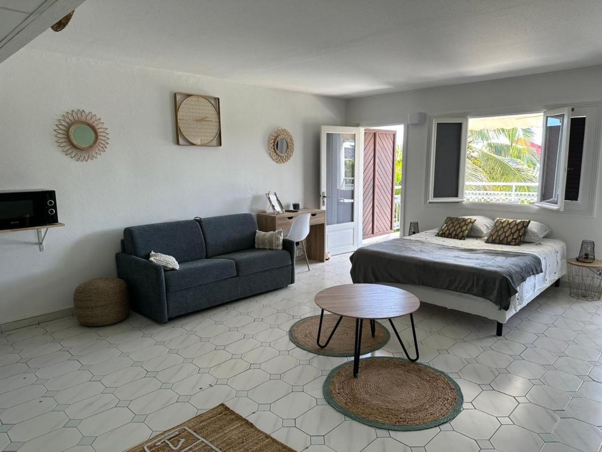 Grand Studio Zen Idealement Situe A Saint-Francois Avec Piscine Et Terrasse Esterno foto